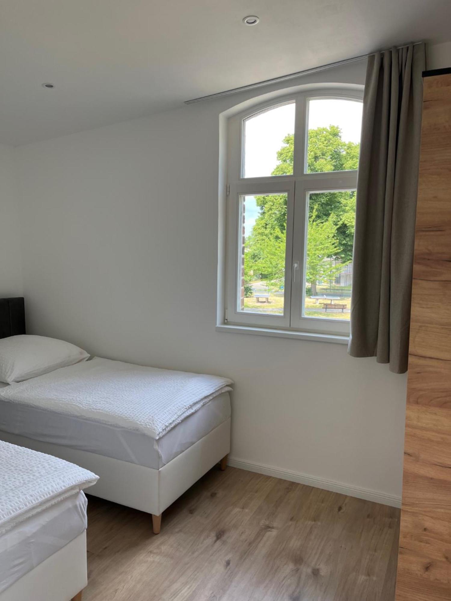 Remise 23A - 2Schlafzimmer Unterkunft Fuer 4-Koepfige Familie Schönefeld Eksteriør billede