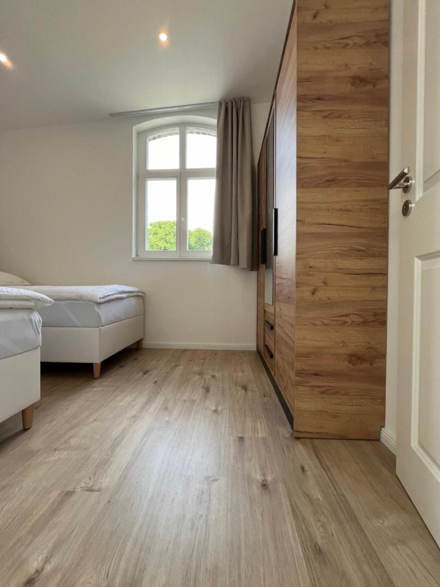 Remise 23A - 2Schlafzimmer Unterkunft Fuer 4-Koepfige Familie Schönefeld Eksteriør billede