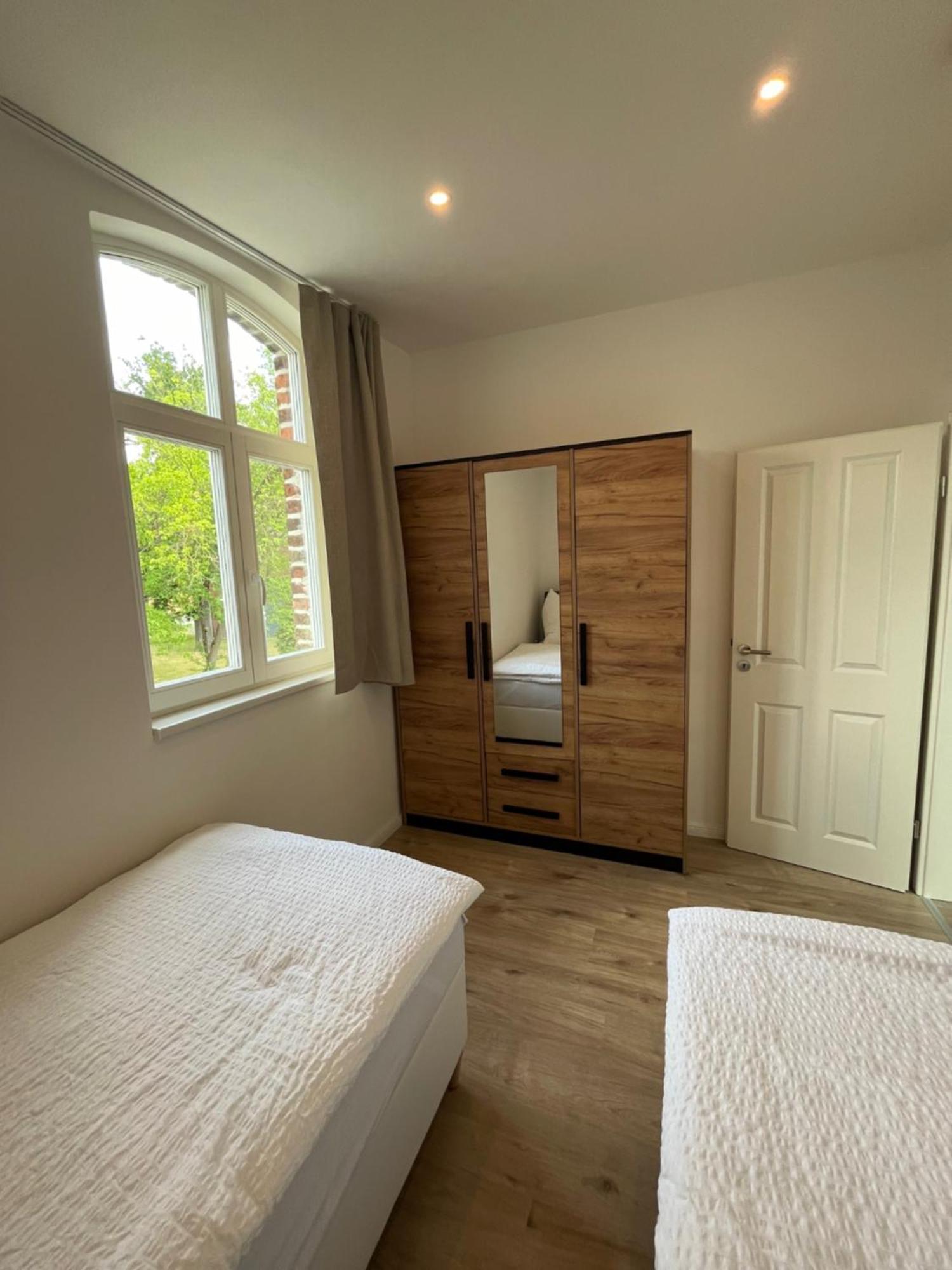 Remise 23A - 2Schlafzimmer Unterkunft Fuer 4-Koepfige Familie Schönefeld Eksteriør billede